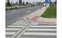 Vodorovné značení Slepecké vodící pruhy