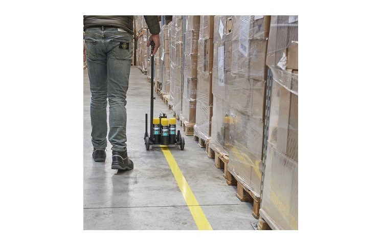 Značkovací vozík se zásobníkem