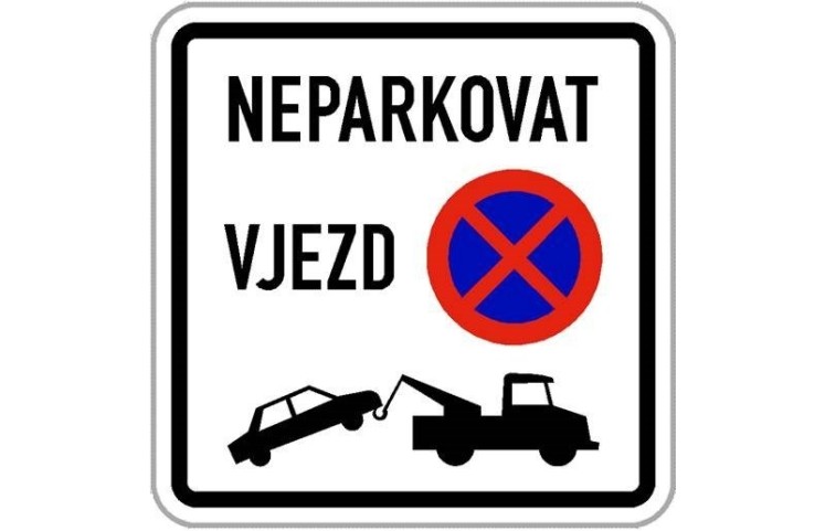 Dodatková tabule - Neparkovat vjezd