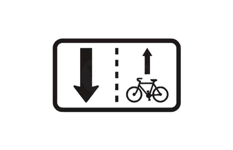 Dopravní značka E12b - Vjezd cyklistů v protisměru povolen Dopravní značka E12b - Vjezd cyklistů v protisměru povolen