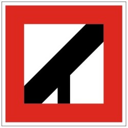 Plavební znak B9c - Povinnost před vplutím na hlavní vodní cestu