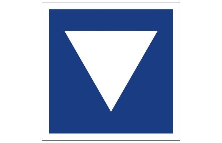 Plavební znak E5.8 - Místo vyhrazené pro stání plavidel