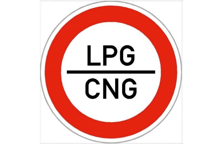 Dopravní značka - Zákaz vjezdu LPG/CNG