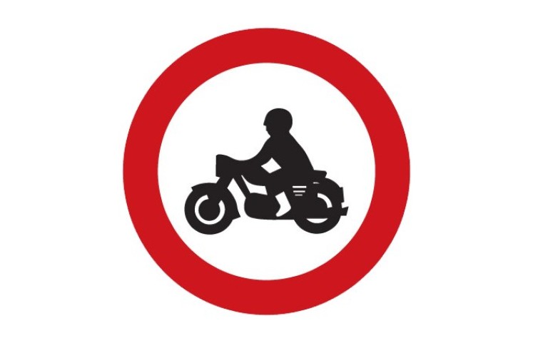 Dopravní značka B7 - Zákaz vjezdu motocyklů Dopravní značka B7 - Zákaz vjezdu motocyklů
