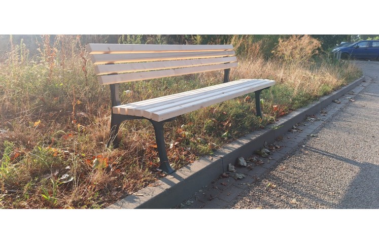 Lavička Historia, litinová